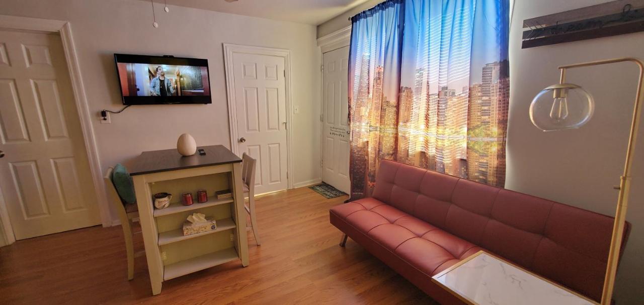 Cozy 1 Bedroom, 1 Min From Irving Park Blue Line, Free Parking Chicago Exteriör bild